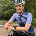 Athlète en VTT